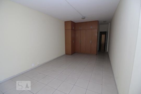 Sala 2 de apartamento à venda com 3 quartos, 156m² em Copacabana, Rio de Janeiro