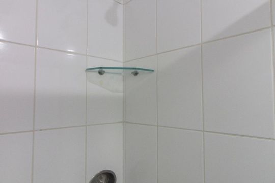Chuveiro de apartamento para alugar com 2 quartos, 50m² em Bela Vista, São Paulo