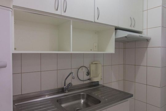 Cozinha de apartamento para alugar com 2 quartos, 50m² em Bela Vista, São Paulo