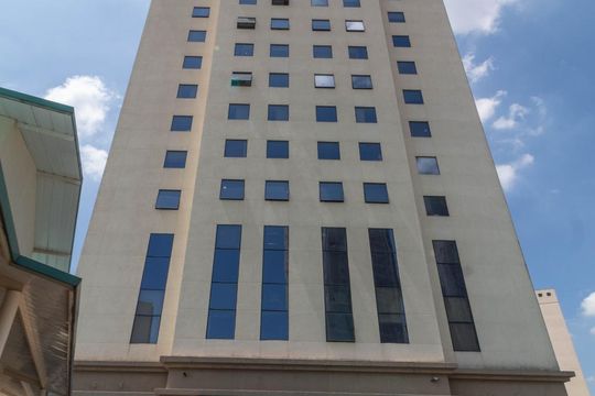 Fachada de kitnet/studio à venda com 1 quarto, 32m² em Vila Osasco, Osasco