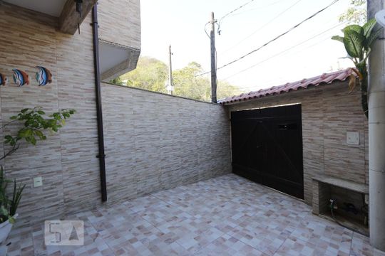 Quintal de casa à venda com 2 quartos, 110m² em Curicica, Rio de Janeiro