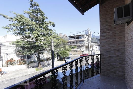 varanda de casa à venda com 2 quartos, 110m² em Curicica, Rio de Janeiro