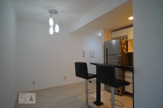 Sala de apartamento para alugar com 2 quartos, 58m² em Igara, Canoas