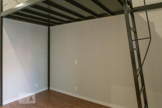 Sala de kitnet/studio para alugar com 1 quarto, 34m² em Perdizes, São Paulo