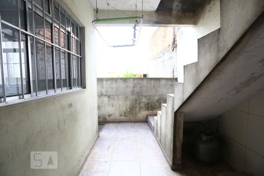 Área de Serviço de casa à venda com 3 quartos, 125m² em Santo Antônio, Osasco