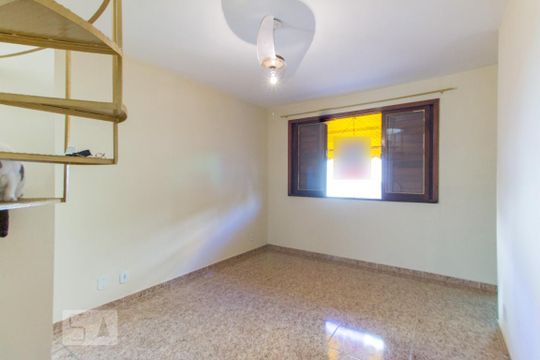 Sala de casa de condomínio à venda com 1 quarto, 120m² em Méier, Rio de Janeiro
