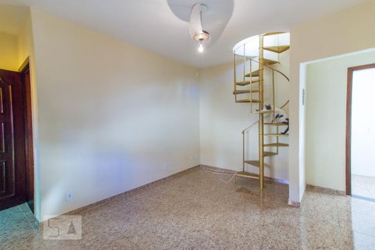 Sala de casa de condomínio à venda com 1 quarto, 120m² em Méier, Rio de Janeiro
