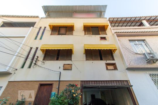 Fachada de casa de condomínio à venda com 1 quarto, 120m² em Méier, Rio de Janeiro