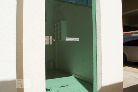 Área comum de apartamento para alugar com 3 quartos, 80m² em Santa Mônica, Uberlândia