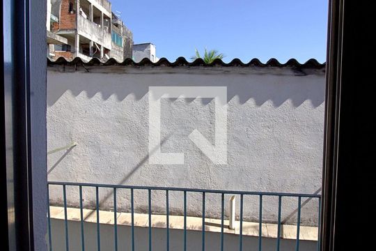 Vista do Quarto  de casa para alugar com 1 quarto, 40m² em Parque Pinheiros, Taboão da Serra