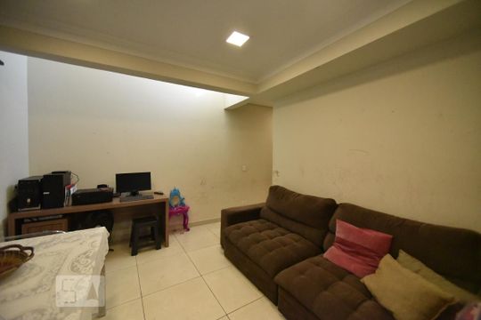 Sala 3 de casa à venda com 7 quartos, 260m² em Vila Invernada, São Paulo