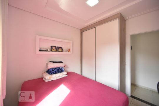 Quarto 3 de casa à venda com 7 quartos, 260m² em Vila Invernada, São Paulo