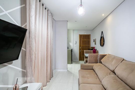 Sala de apartamento à venda com 2 quartos, 50m² em Vila Progresso, Santo André