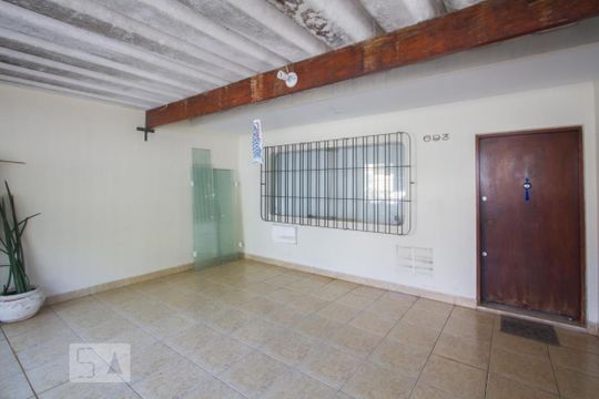 Garagem de casa à venda com 3 quartos, 110m² em Campo Belo, São Paulo