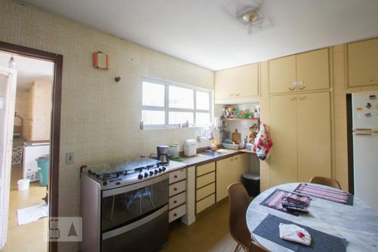 Cozinha de casa à venda com 3 quartos, 110m² em Campo Belo, São Paulo