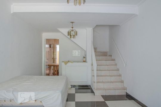 Casa de Condomínio à venda com 3 quartos, 110m² em Vila Carbone, São Paulo
