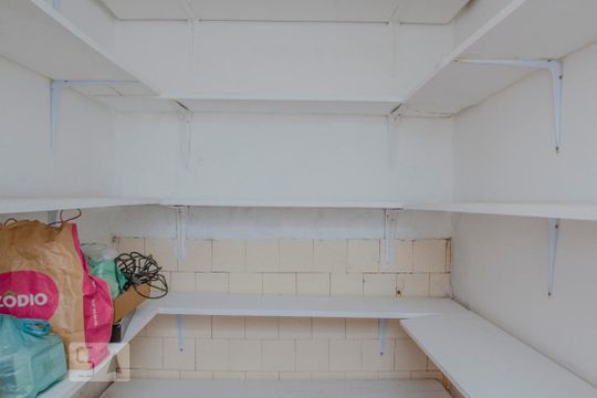 Despensa de casa de condomínio à venda com 3 quartos, 110m² em Vila Carbone, São Paulo