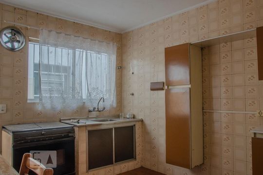 Cozinha de casa de condomínio à venda com 3 quartos, 110m² em Vila Carbone, São Paulo