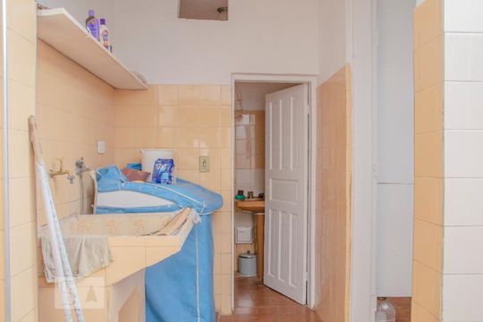 Área de serviço de casa de condomínio à venda com 3 quartos, 110m² em Vila Carbone, São Paulo