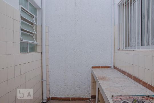 Quintal de casa de condomínio à venda com 3 quartos, 110m² em Vila Carbone, São Paulo