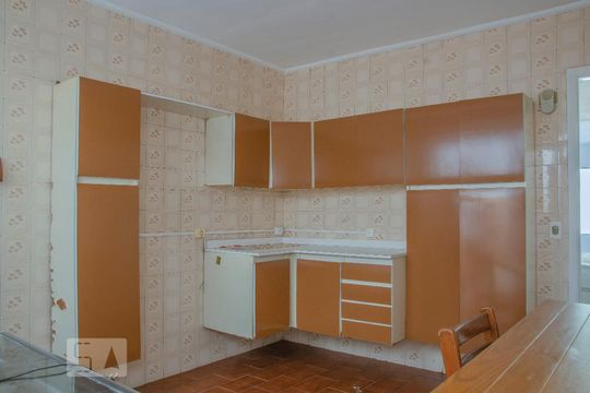 Cozinha de casa de condomínio à venda com 3 quartos, 110m² em Vila Carbone, São Paulo