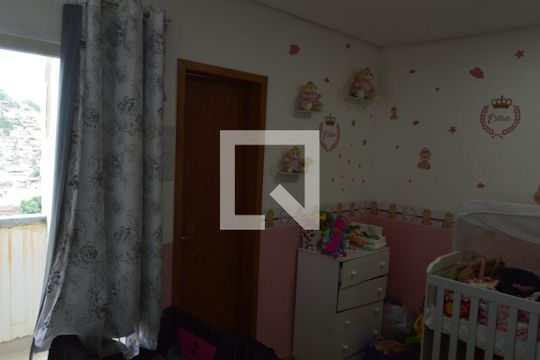 Suíte 1 de casa de condomínio à venda com 3 quartos, 200m² em Tanque, 