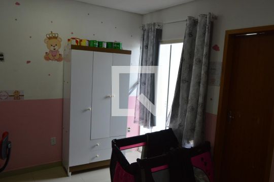 Suíte 1 de casa de condomínio à venda com 3 quartos, 200m² em Tanque, 