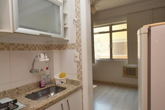 Cozinha de kitnet/studio à venda com 1 quarto, 30m² em Glória, Rio de Janeiro