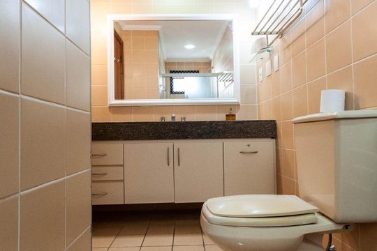 Banheiro  de kitnet/studio para alugar com 1 quarto, 41m² em Jardim Paulista, São Paulo