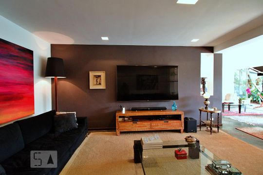 Área Inferior/Sala de TV de casa para alugar com 3 quartos, 550m² em Jardim Guedala, São Paulo