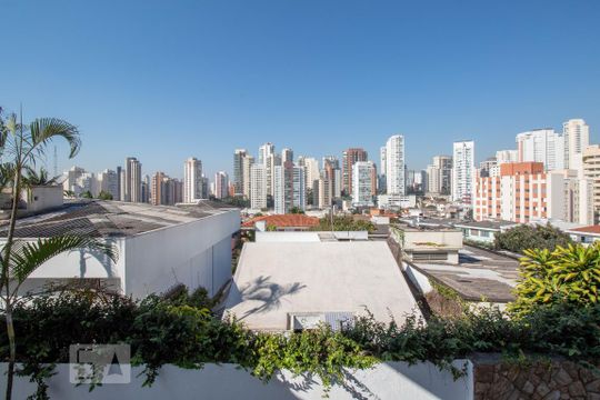 Vista de casa à venda com 5 quartos, 534m² em Jardim da Gloria, São Paulo