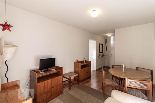 Sala de apartamento para alugar com 1 quarto, 50m² em Moema, São Paulo