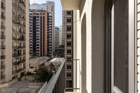 Varanda de apartamento para alugar com 1 quarto, 50m² em Moema, São Paulo