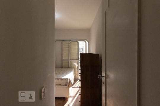 Banheiro do Quarto 2 de apartamento para alugar com 1 quarto, 50m² em Moema, São Paulo