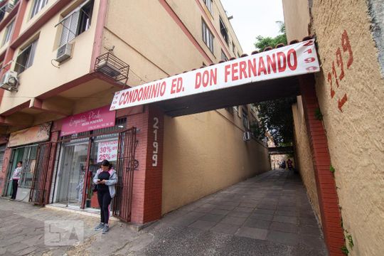 Fachada de apartamento para alugar com 2 quartos, 67m² em Partenon, Porto Alegre