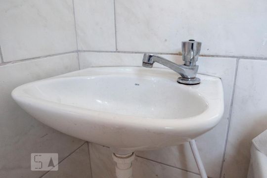 Banheiro de casa à venda com 7 quartos, 190m² em Sacoma, São Paulo