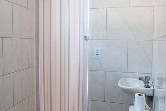 Banheiro de casa à venda com 7 quartos, 190m² em Sacoma, São Paulo