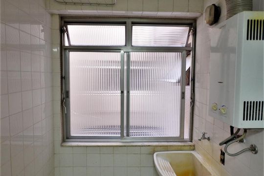 Área de Serviço de apartamento para alugar com 2 quartos, 80m² em Laranjeiras, Rio de Janeiro