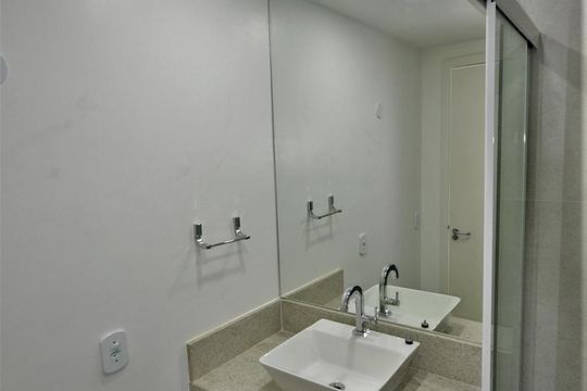 Banheiro Social de apartamento para alugar com 2 quartos, 80m² em Laranjeiras, Rio de Janeiro