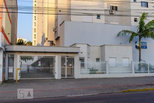 Fachada do Condomínio de apartamento à venda com 2 quartos, 69m² em Centro, Canoas