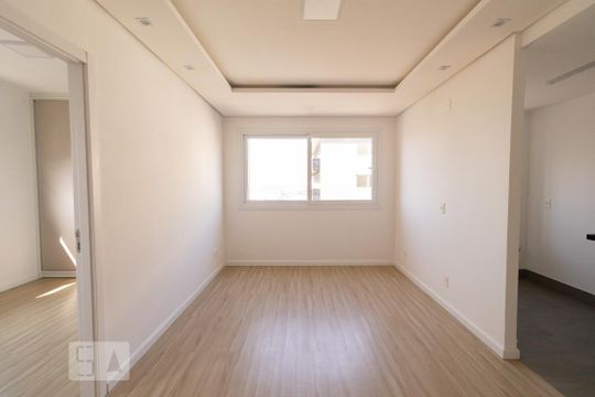 Sala de apartamento para alugar com 1 quarto, 46m² em Marechal Rondon, Canoas