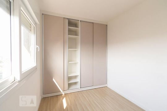 Quarto 1 de apartamento para alugar com 1 quarto, 46m² em Marechal Rondon, Canoas