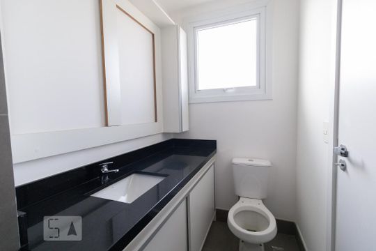 Banheiro de apartamento para alugar com 1 quarto, 46m² em Marechal Rondon, Canoas