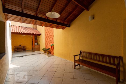 Garagem de casa à venda com 2 quartos, 192m² em Vila Ré, São Paulo
