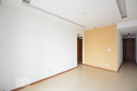 Sala de apartamento à venda com 3 quartos, 90m² em Vaz Lobo, Rio de Janeiro