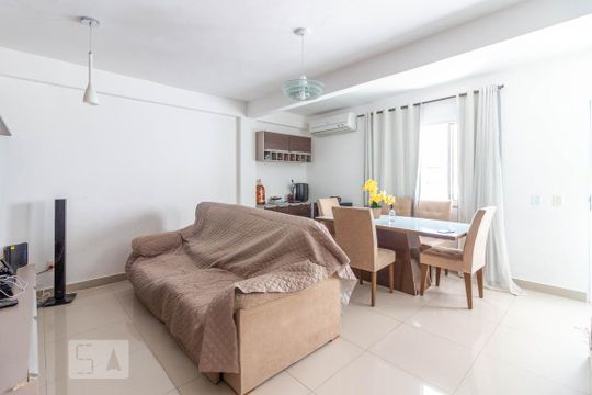 Sala 1 de casa à venda com 5 quartos, 370m² em Abolição, Rio de Janeiro