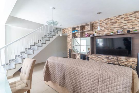 Sala 1 de casa à venda com 5 quartos, 370m² em Abolição, Rio de Janeiro