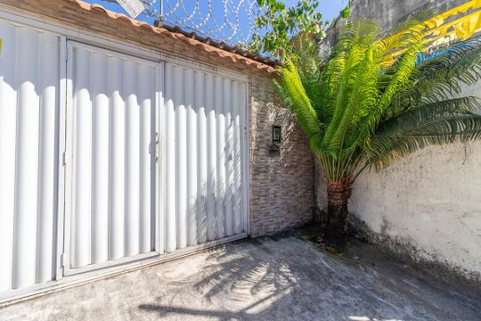 Fachada de casa à venda com 5 quartos, 370m² em Abolição, Rio de Janeiro