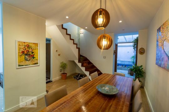 Sala de casa à venda com 2 quartos, 124m² em Tijuca, Rio de Janeiro