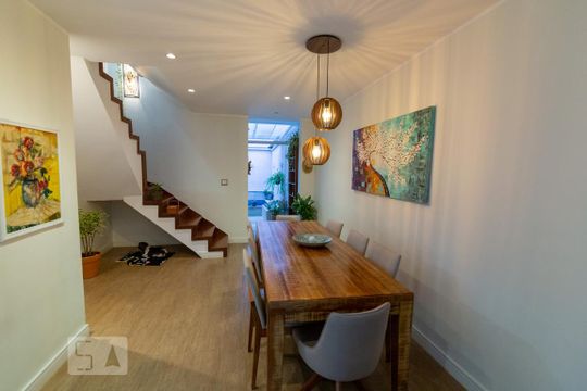 Sala de casa à venda com 2 quartos, 124m² em Tijuca, Rio de Janeiro